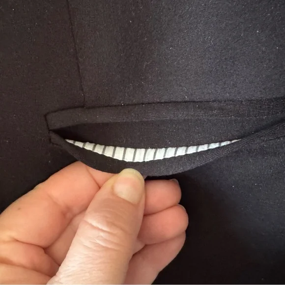 Versona Black Open Front Blazer Size Large Classic Chic Career Staple - Picture 4 of 6